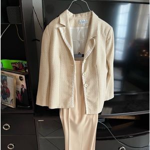 Beige two piece Lesuit pantsuit